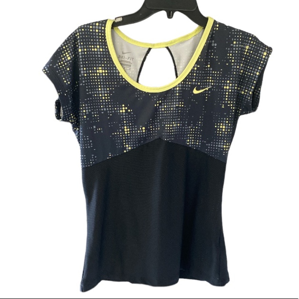 NIKE DRI FIT T SHIRT